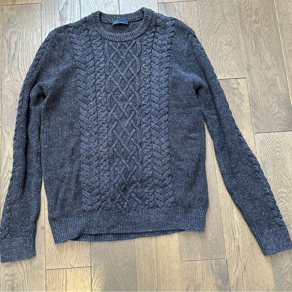 GAP Men's Charcoal Cable Knit Crewneck Sweater